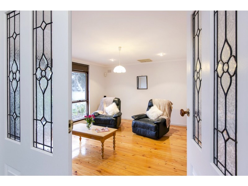 17 Riordan Street, Morphett Vale SA 5162