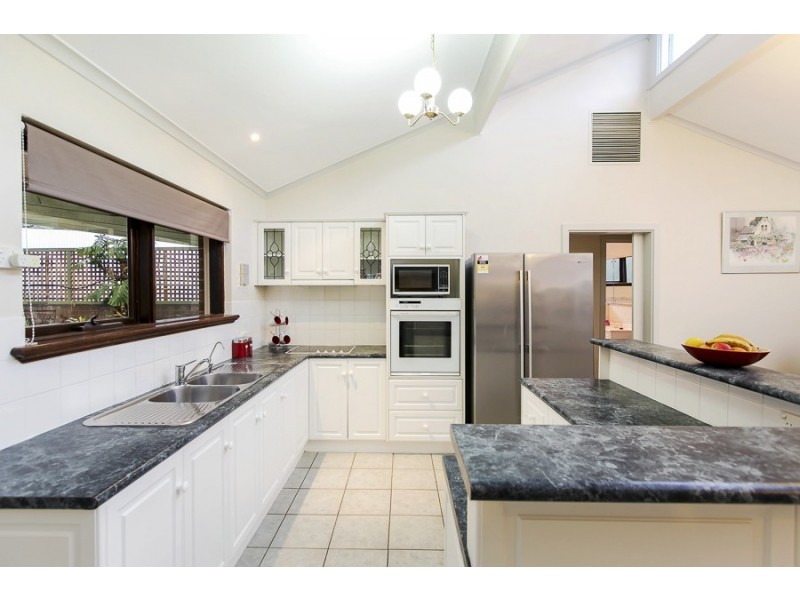 17 Riordan Street, Morphett Vale SA 5162