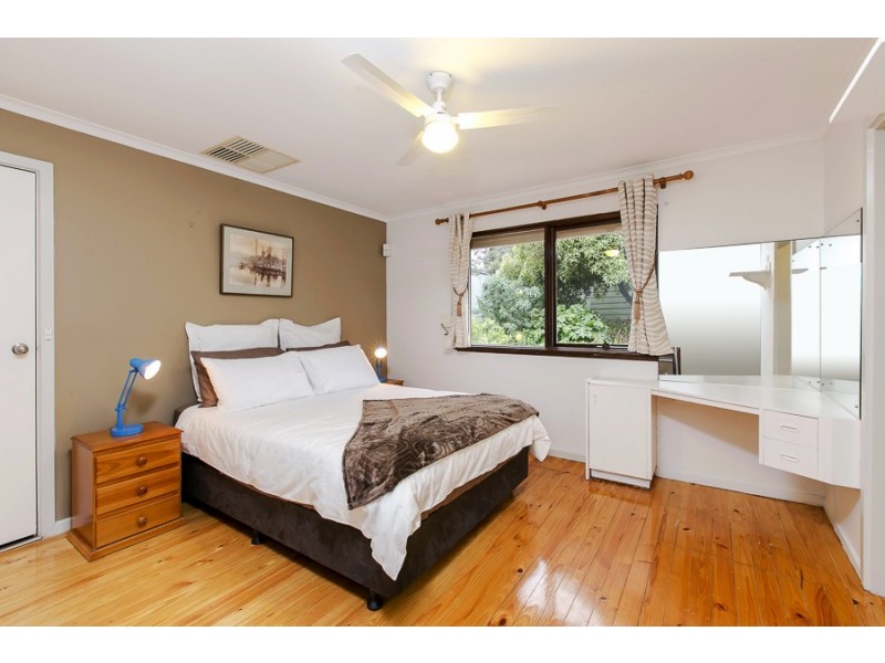 17 Riordan Street, Morphett Vale SA 5162