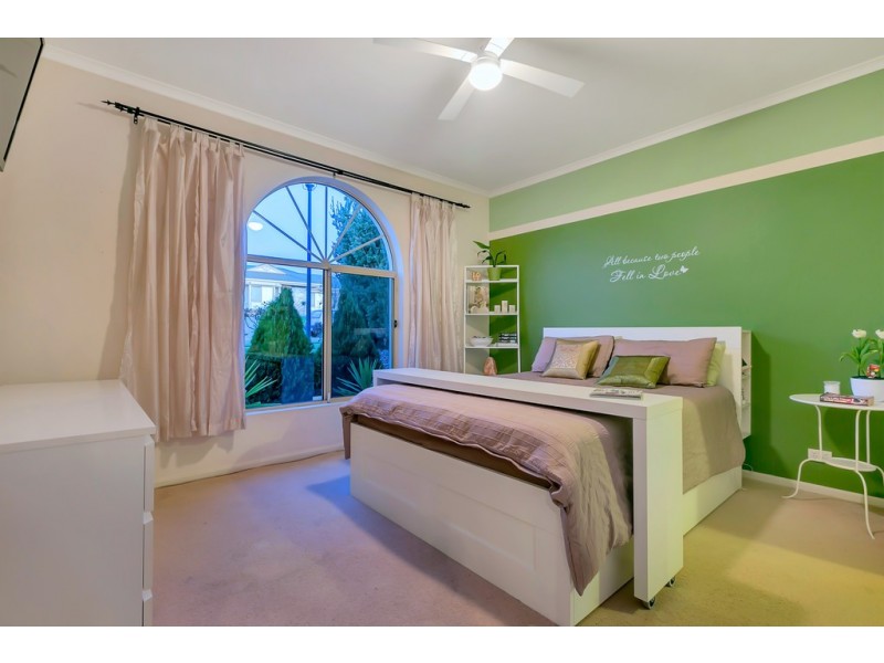 9 Middle Gully Avenue, Sheidow Park SA 5158