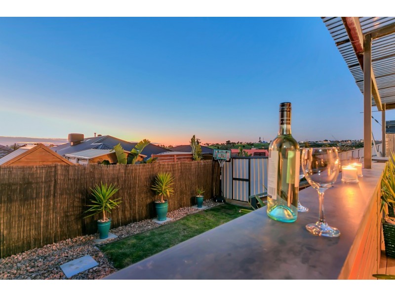 9 Middle Gully Avenue, Sheidow Park SA 5158