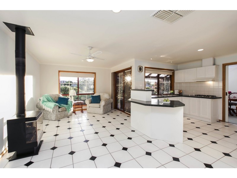 53 Glendale Avenue, Flagstaff Hill SA 5159