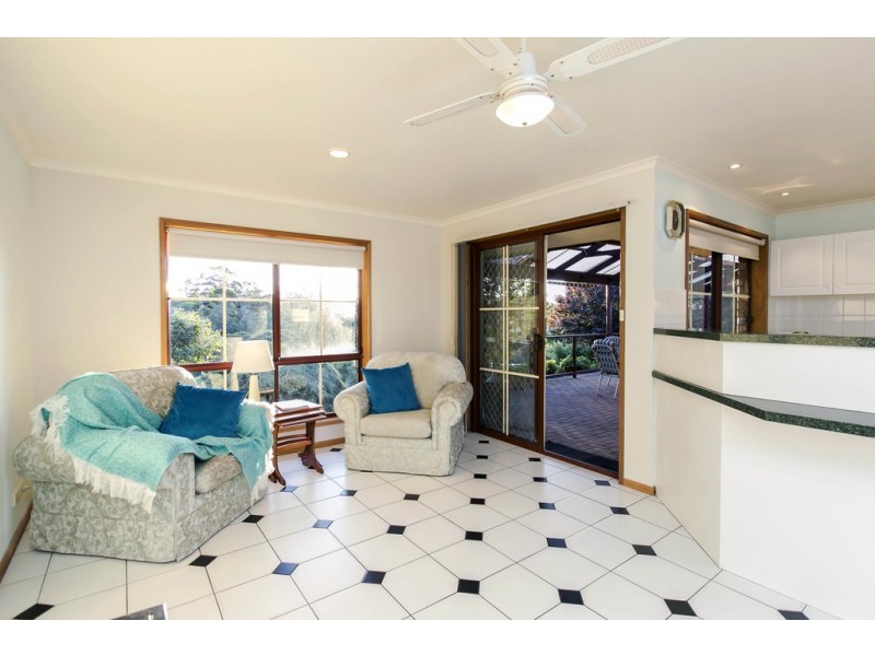 53 Glendale Avenue, Flagstaff Hill SA 5159