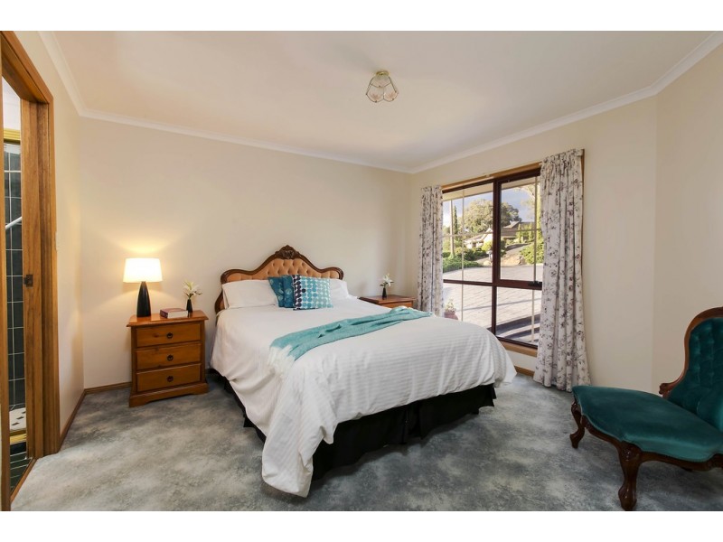 53 Glendale Avenue, Flagstaff Hill SA 5159