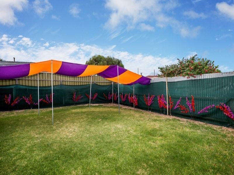 32 Bathurst Avenue, Moana SA 5169