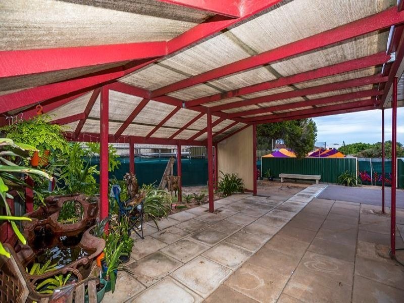 32 Bathurst Avenue, Moana SA 5169