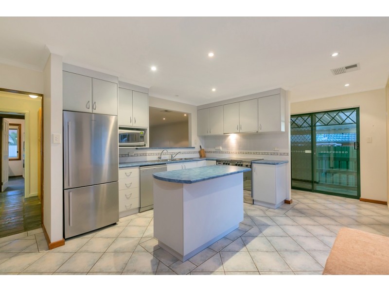 13 Brendan Street, Christie Downs SA 5164