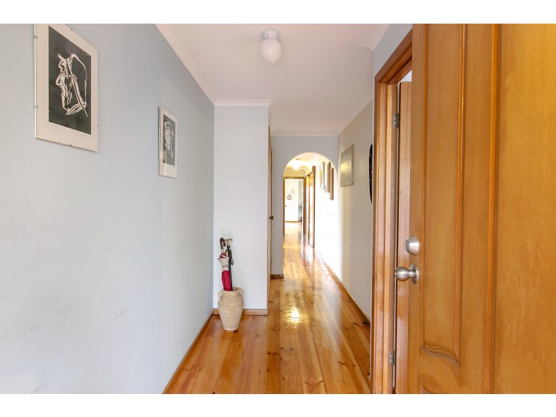 4 Reserve Parade, Morphett Vale SA 5162