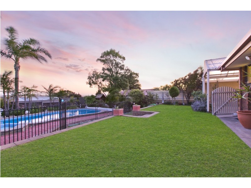 12 Irvine Street, Port Noarlunga SA 5167