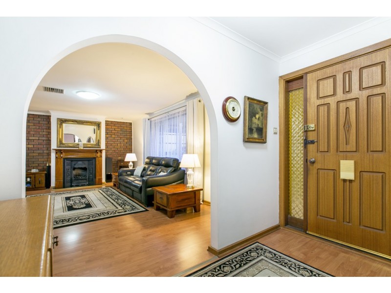 12 Irvine Street, Port Noarlunga SA 5167