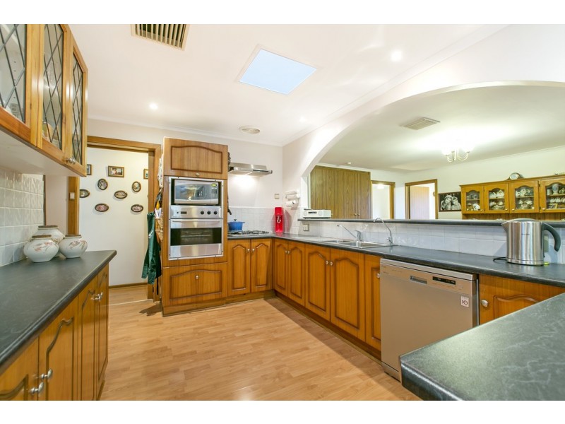 12 Irvine Street, Port Noarlunga SA 5167