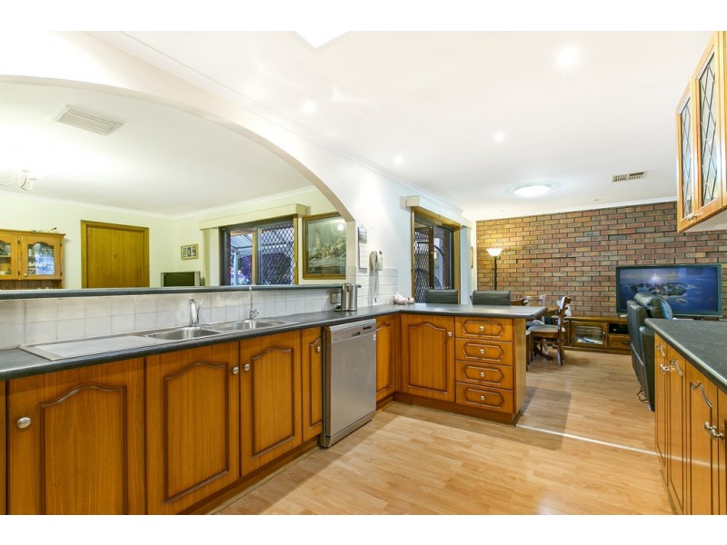 12 Irvine Street, Port Noarlunga SA 5167