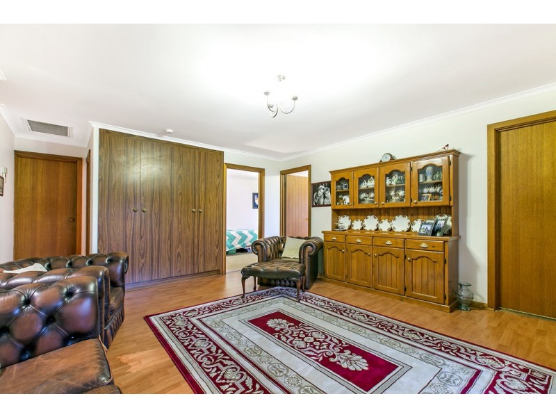 12 Irvine Street, Port Noarlunga SA 5167