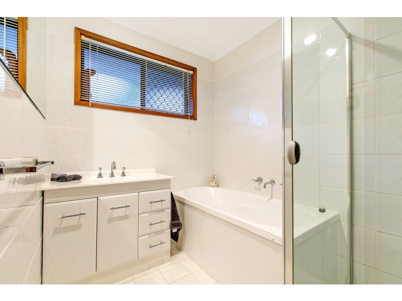 12 Irvine Street, Port Noarlunga SA 5167