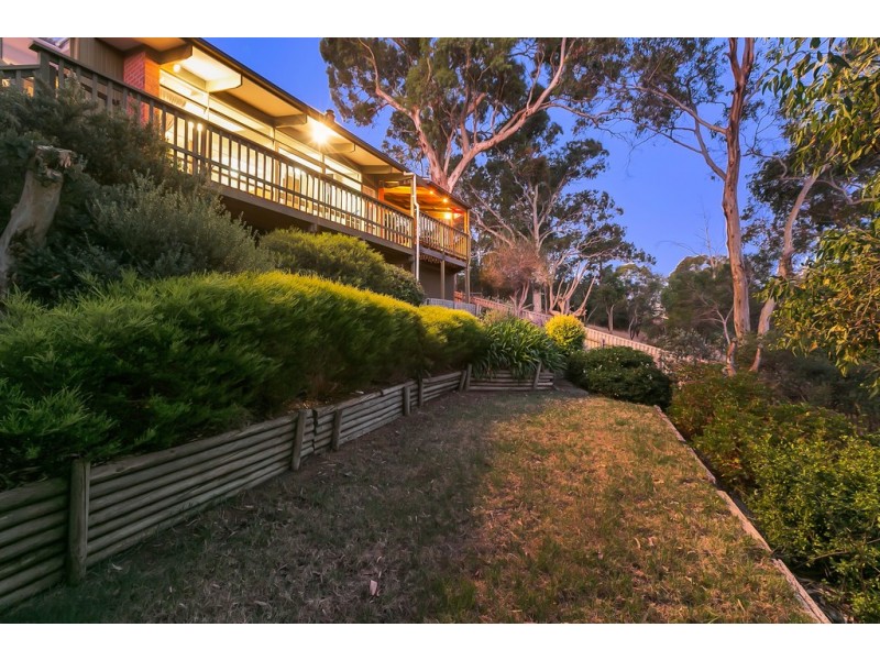 17 Craiglee Drive, Coromandel Valley SA 5051