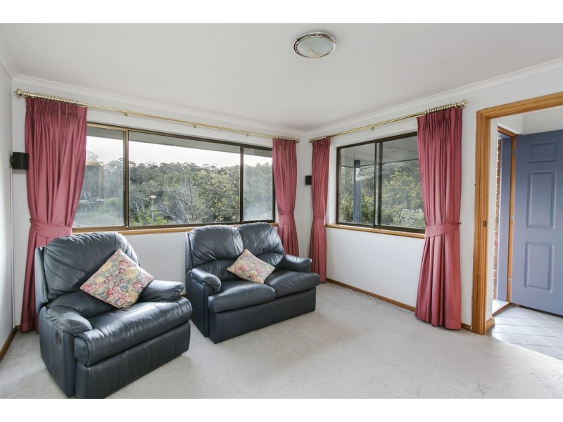 4 Heather Drive, Coromandel Valley SA 5051