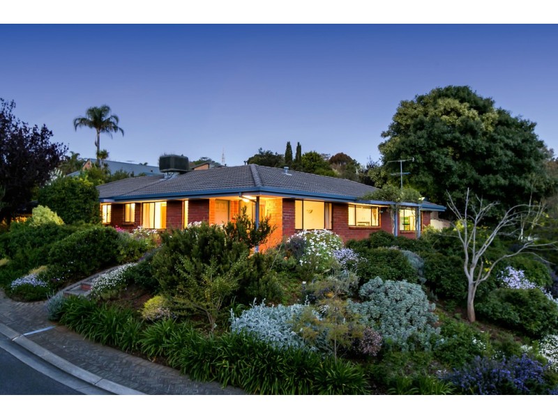 4 Heather Drive, Coromandel Valley SA 5051