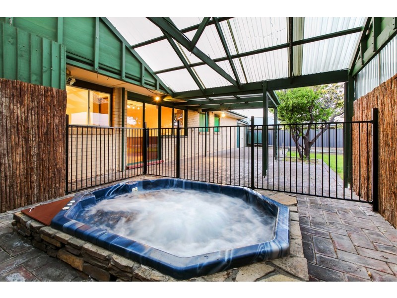 261 Commercial Road, Seaford SA 5169