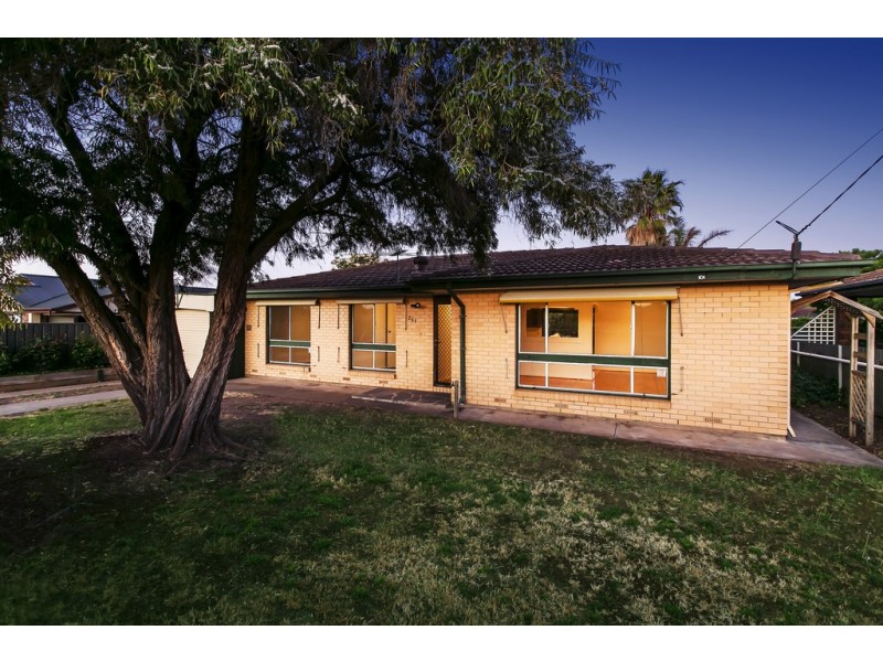 261 Commercial Road, Seaford SA 5169