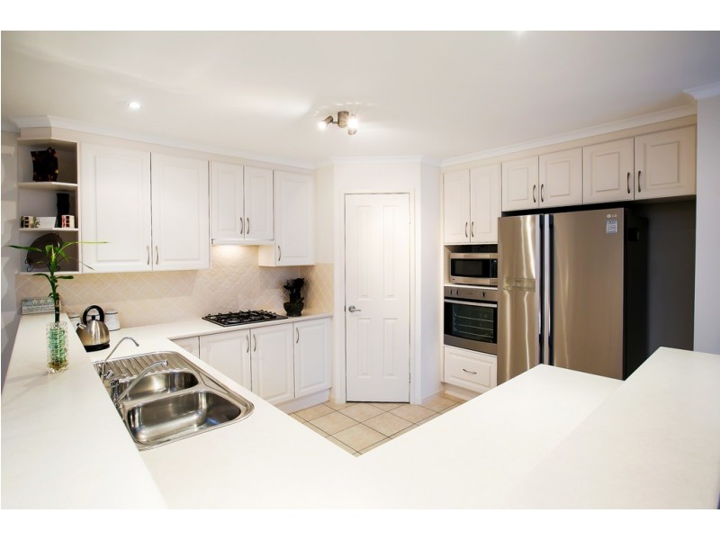 15 Esperance Boulevard, Seaford Rise SA 5169