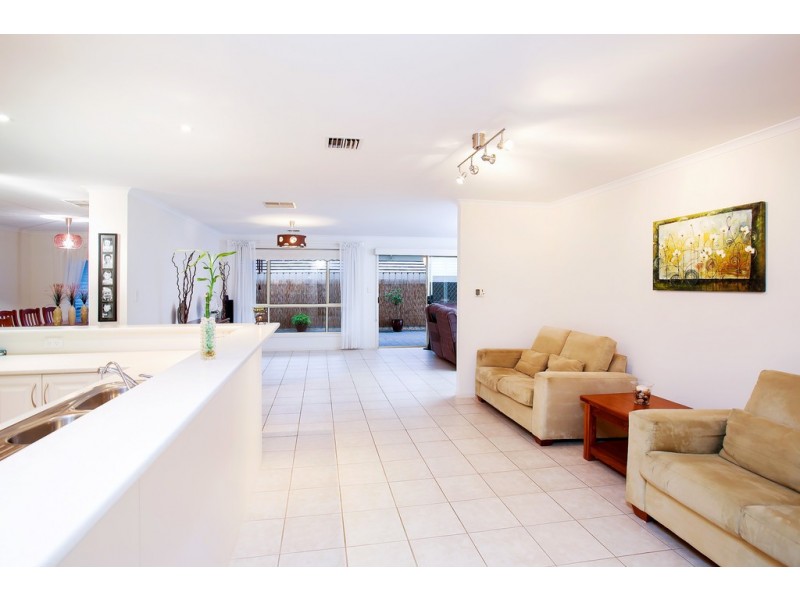 15 Esperance Boulevard, Seaford Rise SA 5169