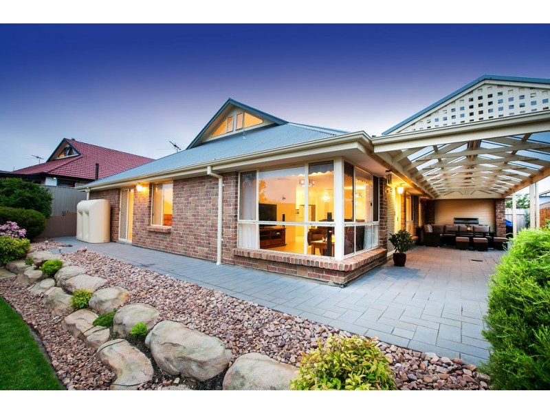 15 Esperance Boulevard, Seaford Rise SA 5169