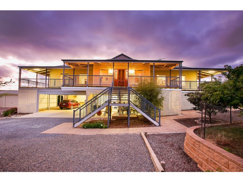 18 Sauerbiers Road, Seaford Meadows SA 5169