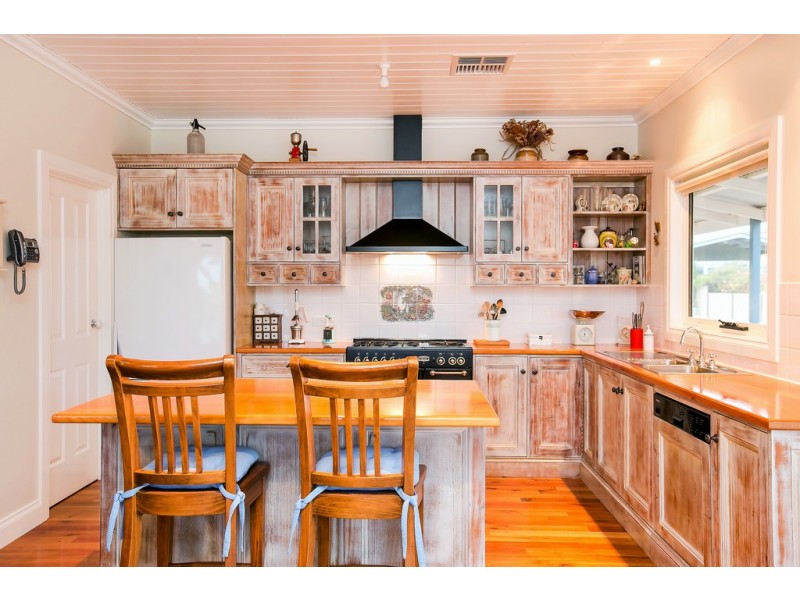 18 Sauerbiers Road, Seaford Meadows SA 5169