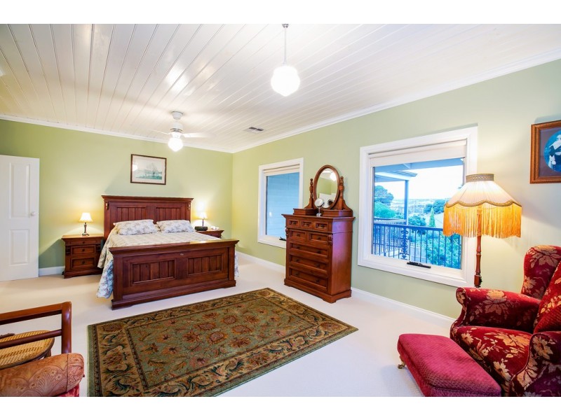 18 Sauerbiers Road, Seaford Meadows SA 5169