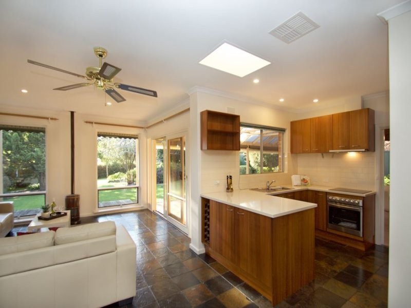 7 Dryandra Drive, Belair SA 5052