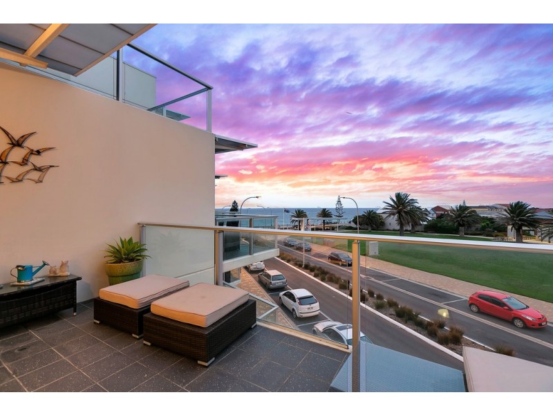 214 / 50 Esplanade, Christies Beach SA 5165
