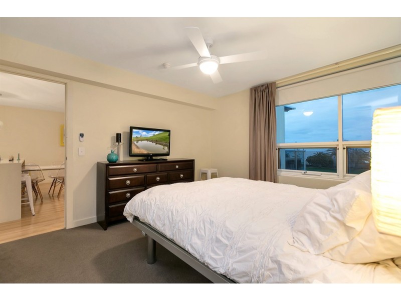 214 / 50 Esplanade, Christies Beach SA 5165