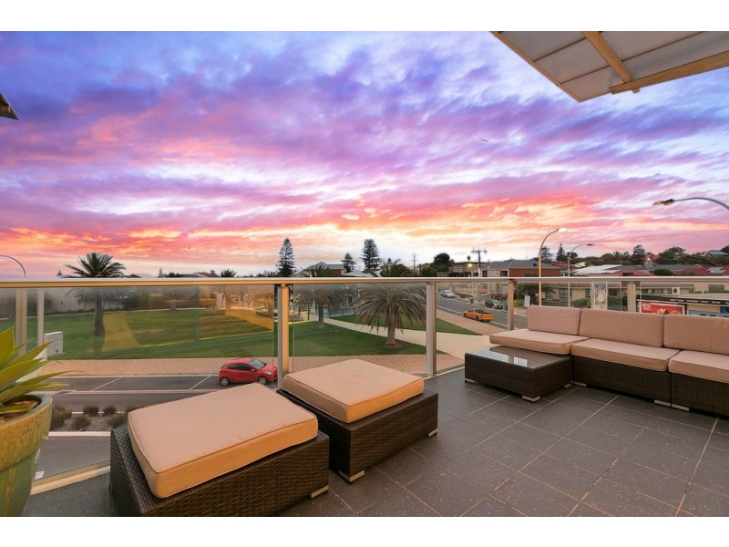 214 / 50 Esplanade, Christies Beach SA 5165