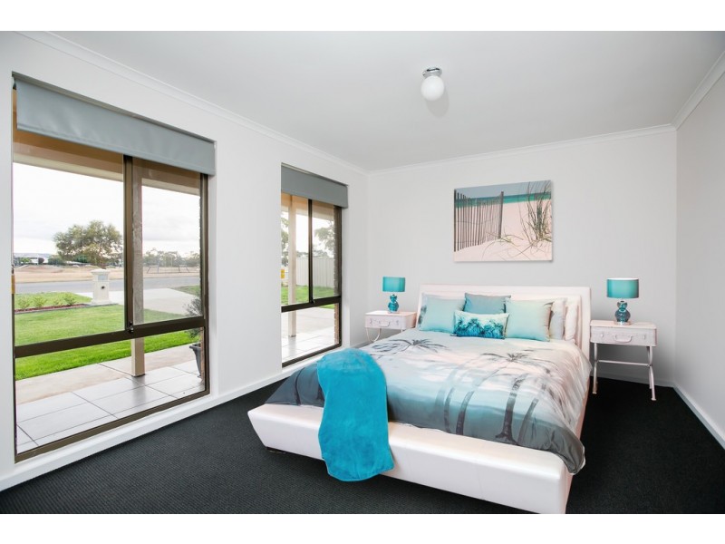 Unit 1 and 2/35 Hamilton Road, Aldinga Beach SA 5173