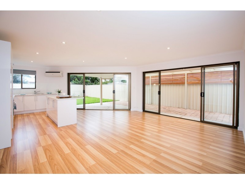 Unit 1 and 2/35 Hamilton Road, Aldinga Beach SA 5173