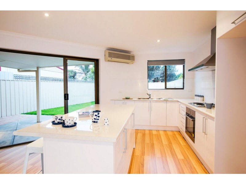 Unit 1 and 2/35 Hamilton Road, Aldinga Beach SA 5173