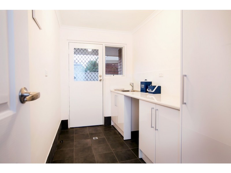 Unit 1 and 2/35 Hamilton Road, Aldinga Beach SA 5173