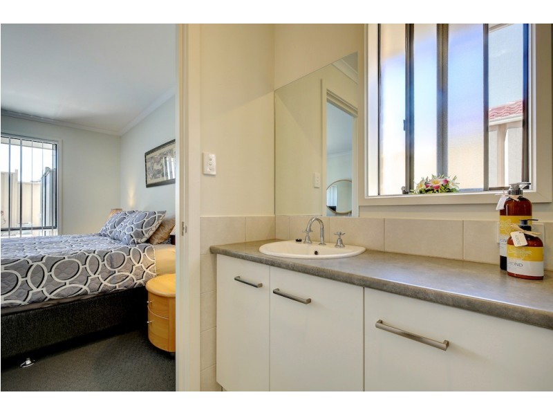 35 Bushtail Avenue, Aldinga Beach SA 5173