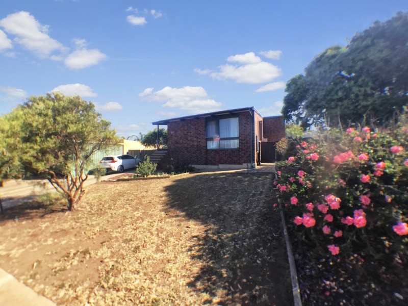 23 Copernicus Cres, Christie Downs SA 5164