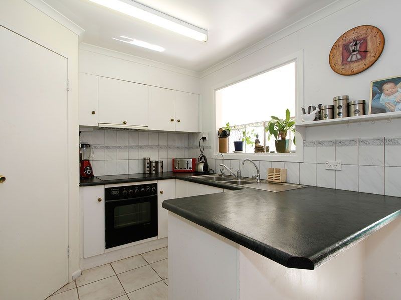 25 Irving Road, Aldinga Beach SA 5173
