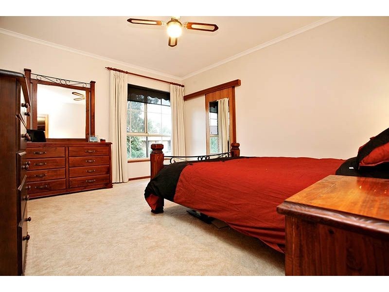 17 Scarpantoni Drive, Mclaren Flat SA 5171