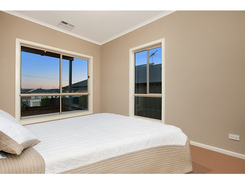 5 Geoffrey Avenue, Port Noarlunga SA 5167