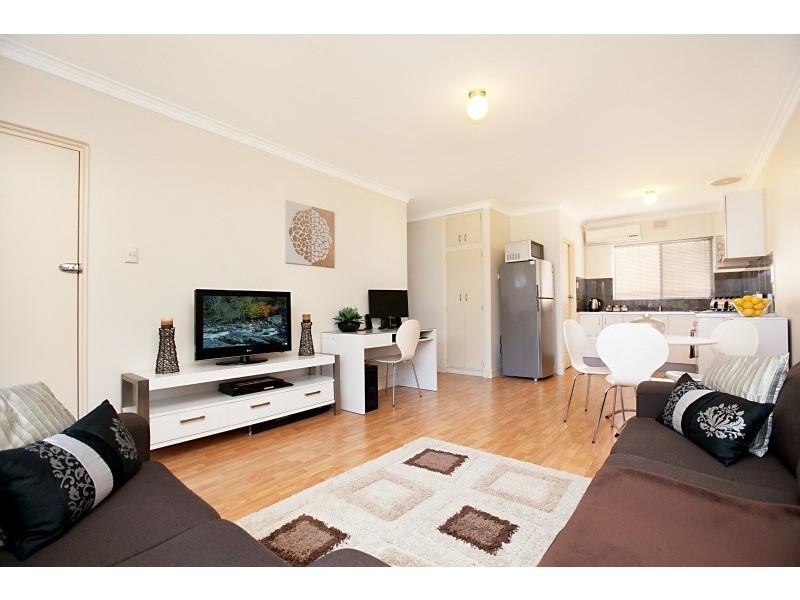 Unit 2, 13 Martin Place, Christies Beach SA 5165