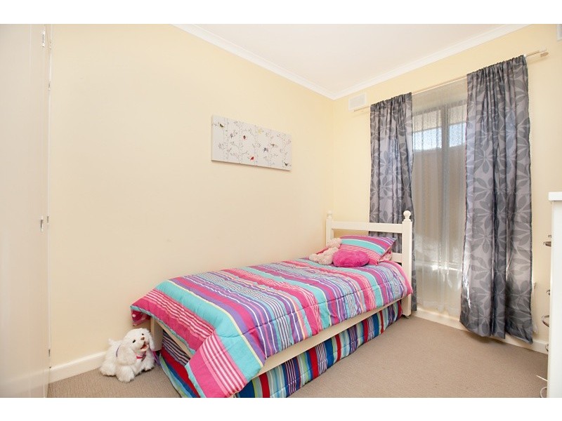 Unit 2, 13 Martin Place, Christies Beach SA 5165