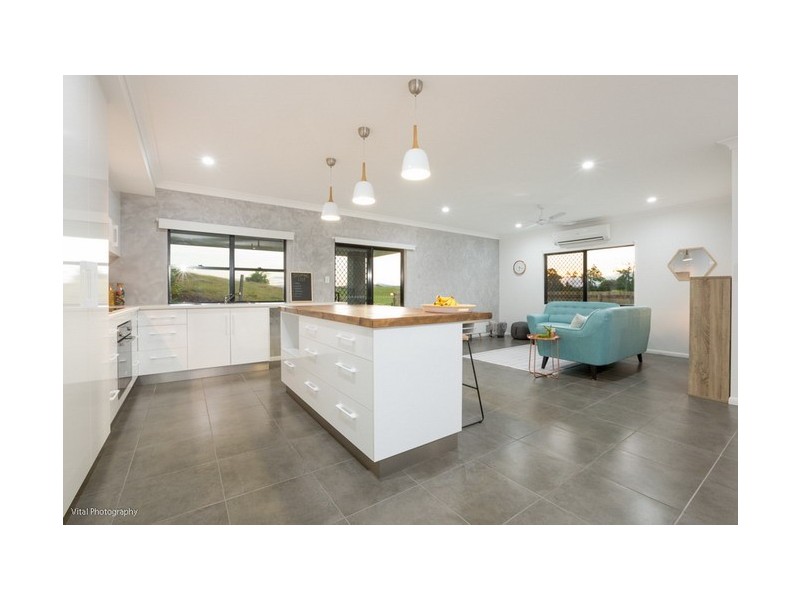 45 Belvedere Avenue, Belvedere QLD 4860
