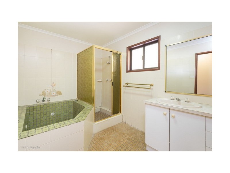 Pin Gin Hill QLD 4860