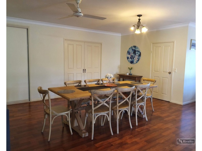 6 Broad Street, Etty Bay QLD 4858