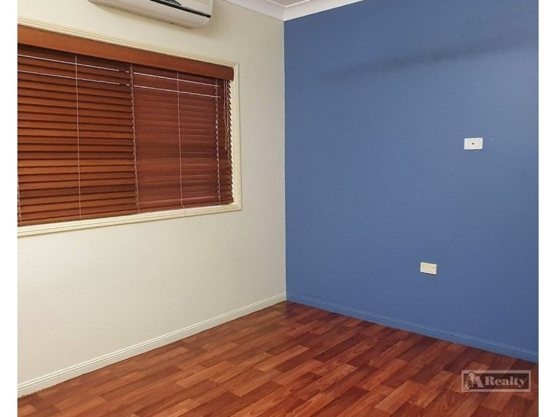 6 Broad Street, Etty Bay QLD 4858