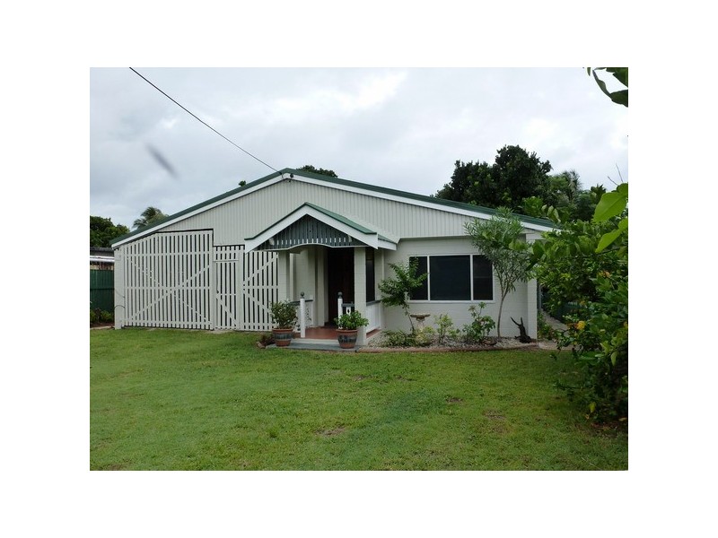 Cowley Beach QLD 4871