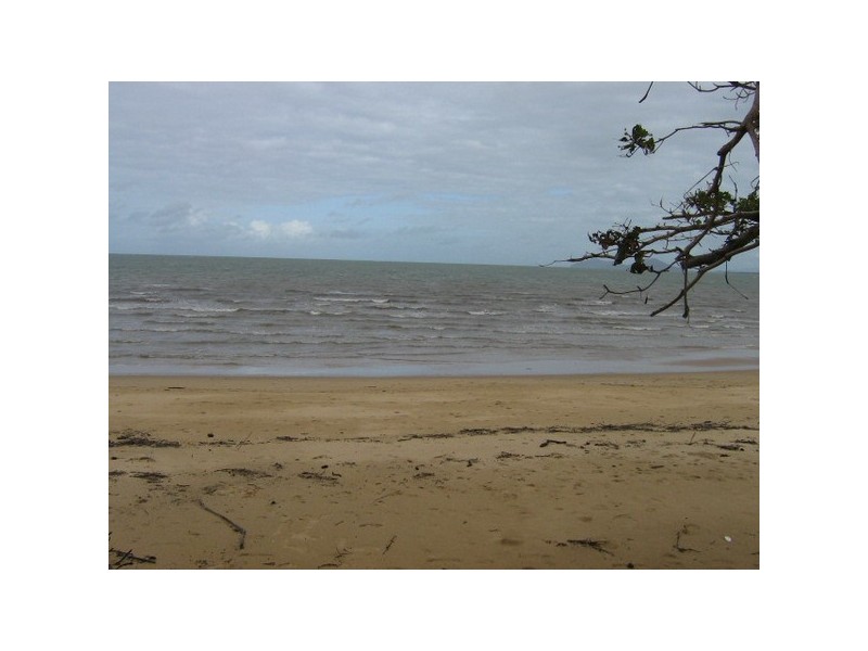 Kurrimine Beach QLD 4871